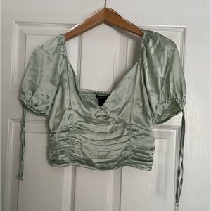Forever 21 Satin Green Bell Sleeve Cropped Top Sz L